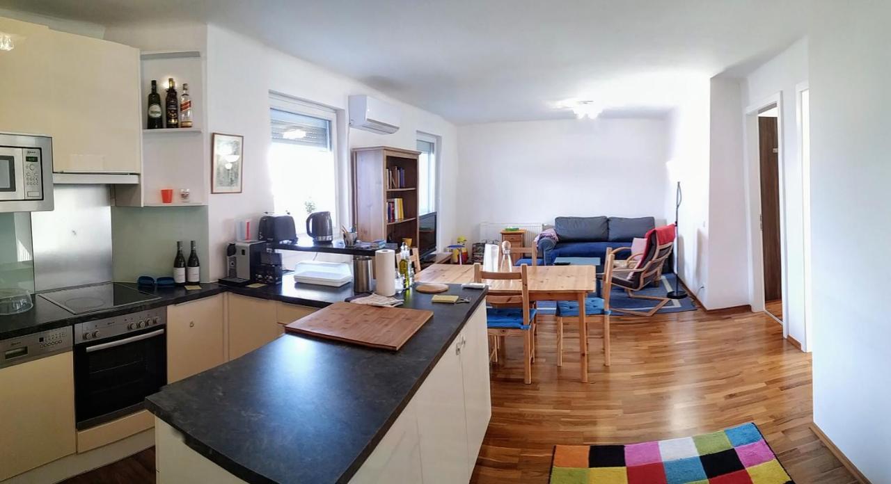 Family-friendly Flat With Balcony Wien