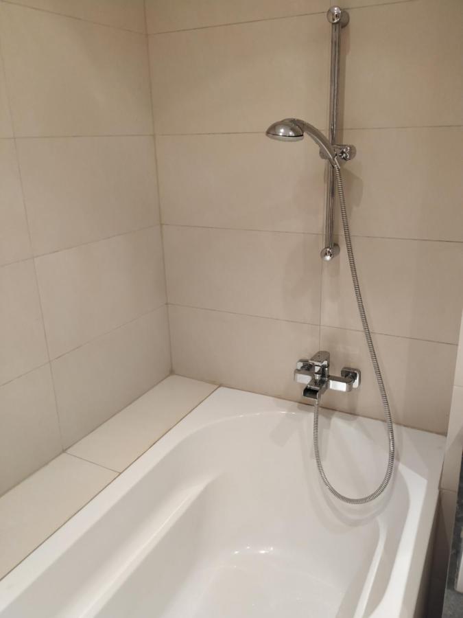 Family-friendly Flat With Balcony Apartment Wien